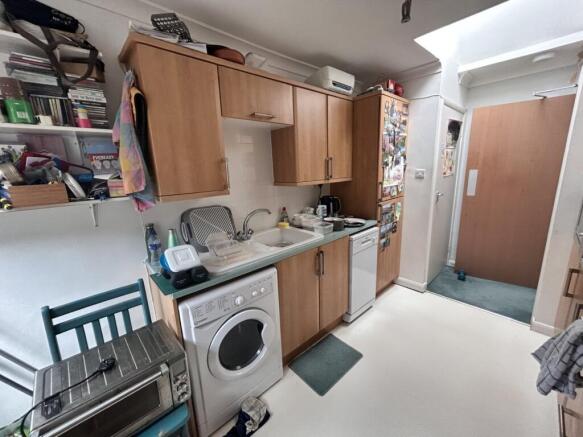 2 bed Apartment for sale Image 7