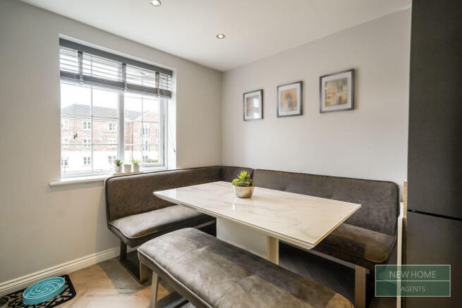 4 bed Terraced for sale Image 4