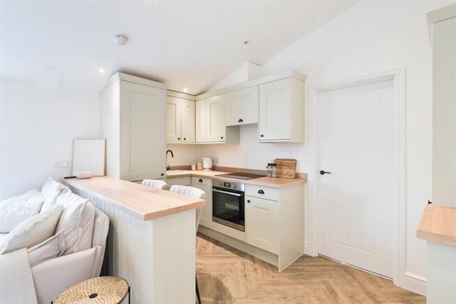 OLD DAIRY MEWS, 11 (14).jpg