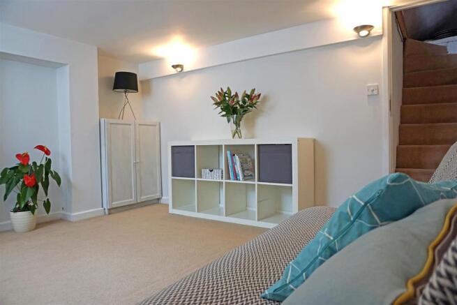 Basement Room/Guest Bedroom