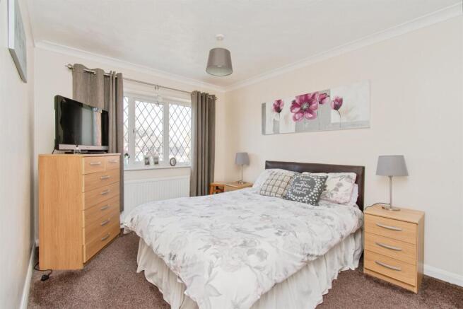 3 bed Semi-Detached for sale Image 9