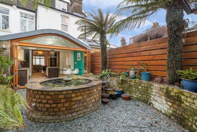 Herbert Gardens, W4 - FOR SALE