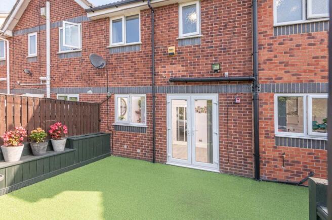 21 - 19 Marsland Court BD19 4QQ