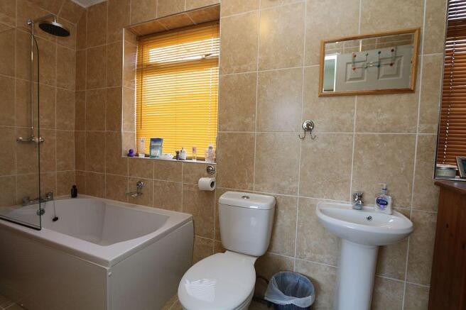 Jack n Jill Bathroom