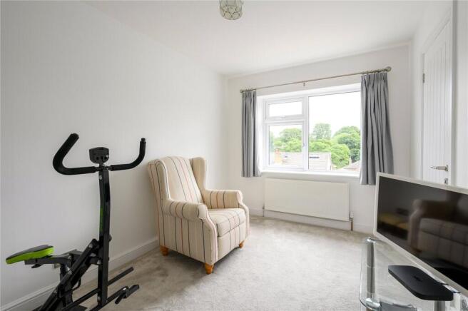 4 bed Semi-Detached for sale Image 11
