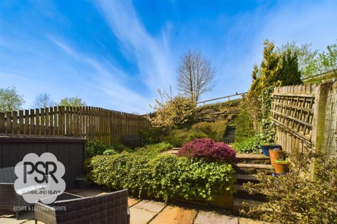 19 Pike Close photo 4