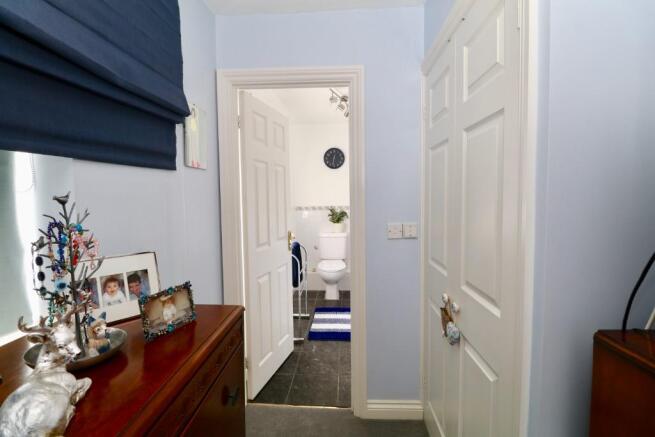 Through to Ensuite