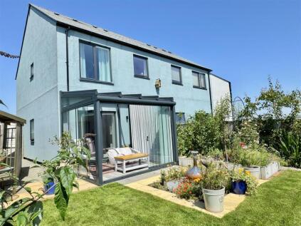Bowditch Close, Carluddon, St. Austell