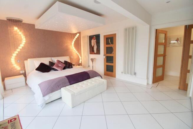 Bedroom 1 (Double with Ensuite)