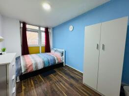 Flat 7, Abbot House, Smythe Street, London E14 0HD