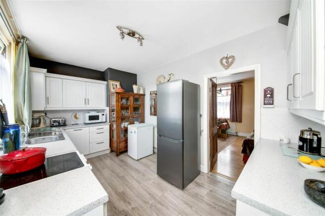 OPEN PLAN DINING KITCHEN