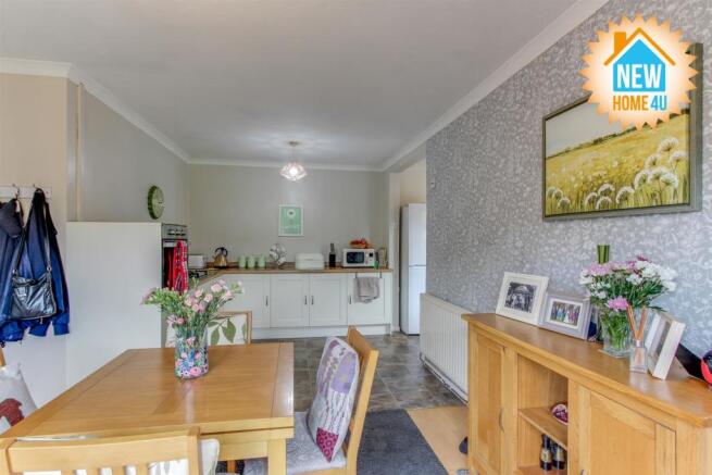 KITCHEN/DINING/FAMILY ROOM: