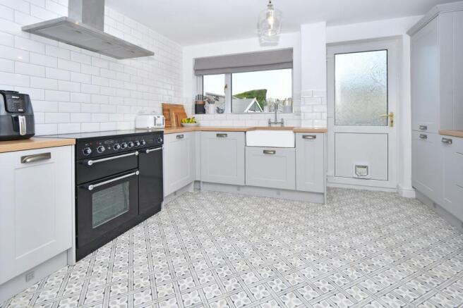 Dining kitchen