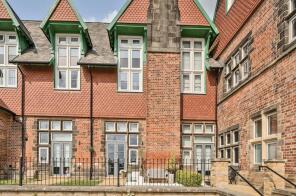 4, Cookridge House, Oak Park Lane, Cookridge, Leeds LS16 6FQ
