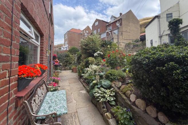 2 bed Cottage for sale Image 10