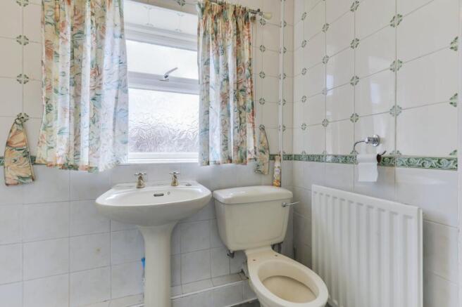 3 bed Semi-Detached for sale Image 12
