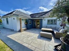 Bryn Derwen, Ala Road, Pwllheli LL53 5BW