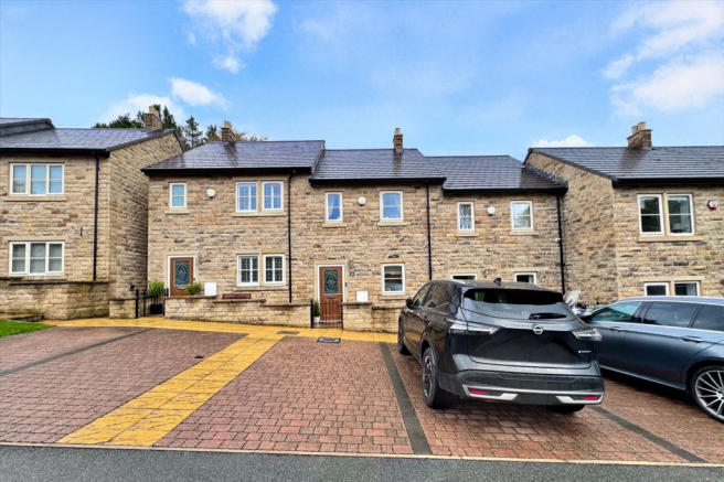 2-bed terraced on Mossy Lea Drive, Glossop, SK13, £295,000