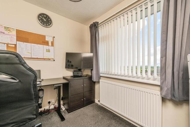 3 bed Semi-Detached for sale Image 12