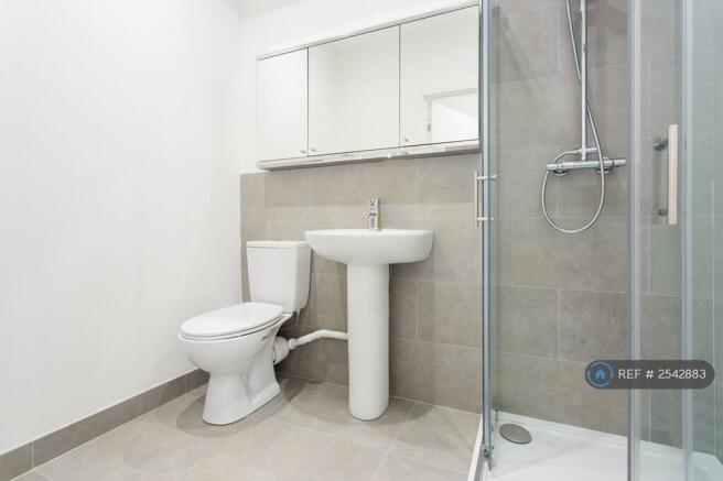 En Suite Bedroom 2