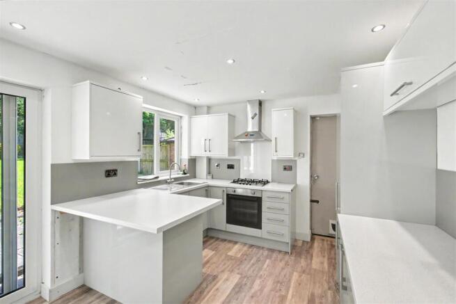 Kitchen_1.jpeg
