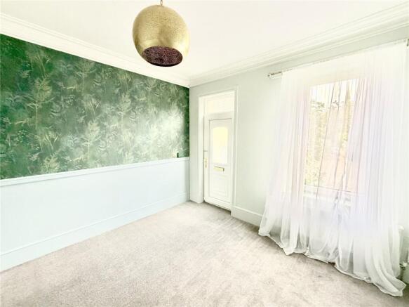 4 bed Terraced for sale Image 3