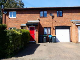 74, Walcourt Road, Bedford MK42 8TQ