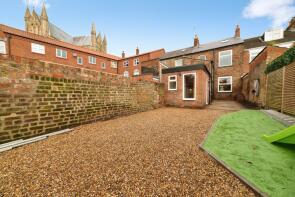 10, Flemingate, Beverley HU17 0NR
