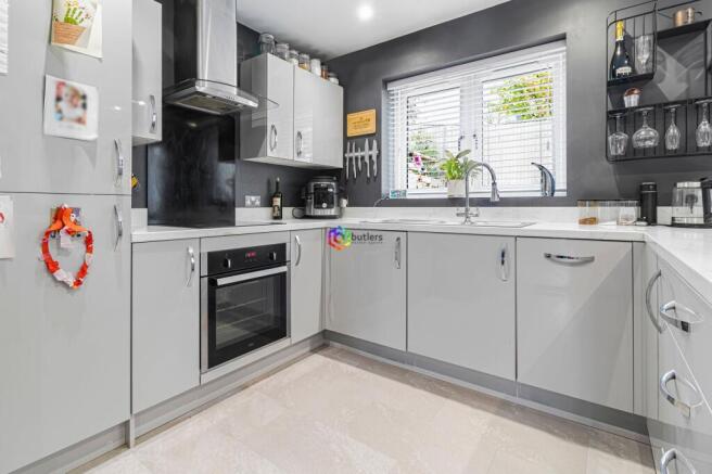 3 bed Detached for sale Image 7