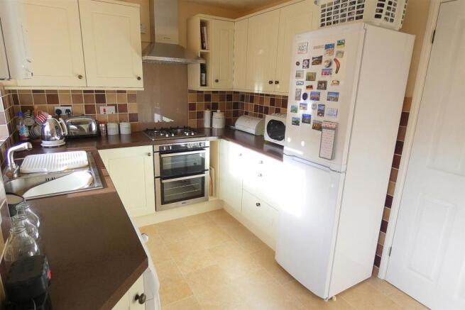 kitchen 2.JPG