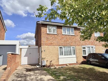 Rosamund Avenue, Leicester, Leicestershire. LE3 2GN