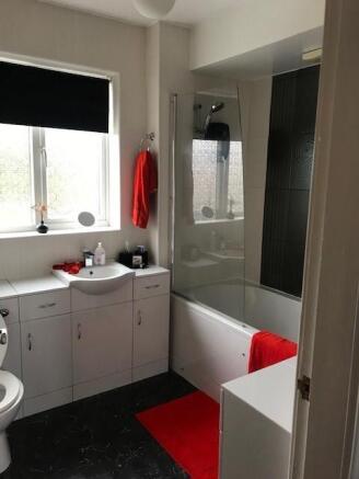 bathroom New.jpg