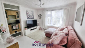 5, Perth Close, Exeter EX4 5BB