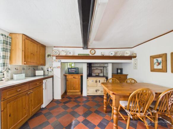 Kitchen- Mark Stephens EweMove Newmarket and Soham