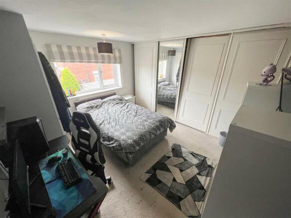 BEDROOM 2
