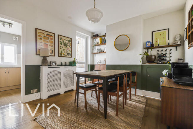 Ravenswood Road photo 4
