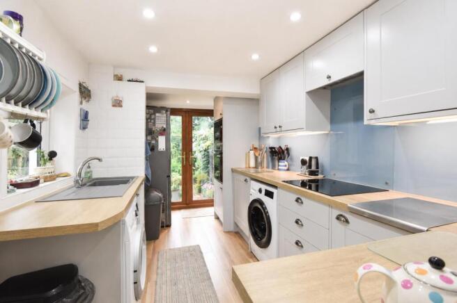 Kitchen1.jpg