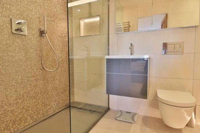 En Suite to Be...