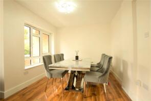 33, Moot Court, Fryent Way, London NW9 9RY