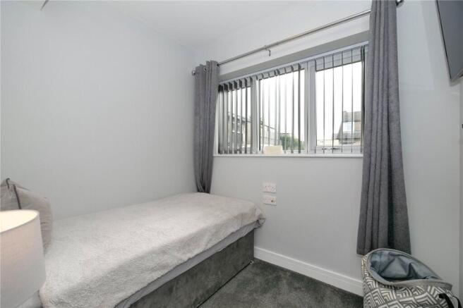 4 bed Semi-Detached for sale Image 10