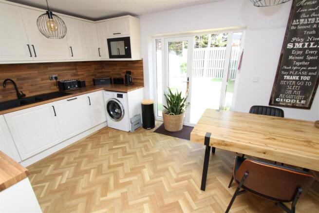 3 bed Detached for sale Image 7