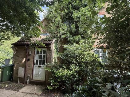 90 Whitacre, Peterborough PE1 4SX