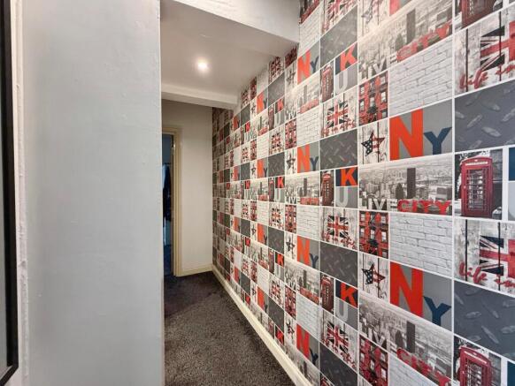3 bed Terraced for sale Image 10