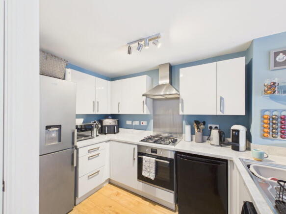3 bed Semi-Detached for sale Image 9