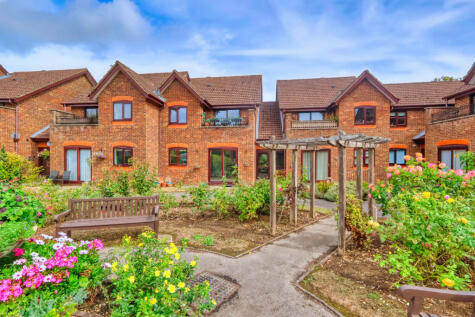 Old School Close, Stokenchurch, High Wycombe, Buckinghamshire, HP14