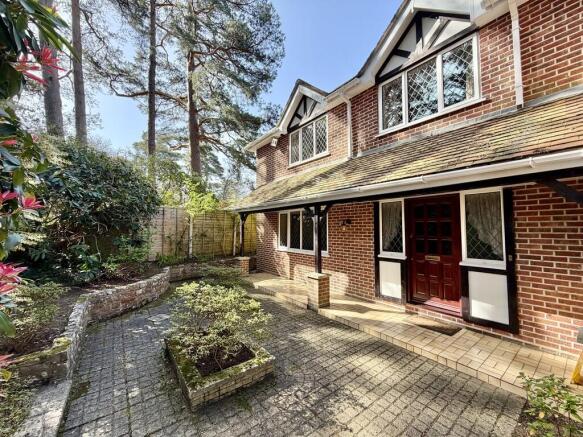Water Tower Road, Broadstone photo 4