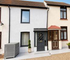 7, Tunnel Cottages, The Rookery, Grays RM20 3HT