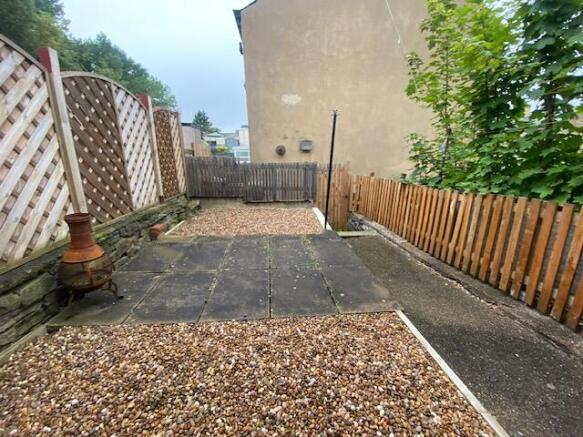 3 bed Terraced to rent Image 9