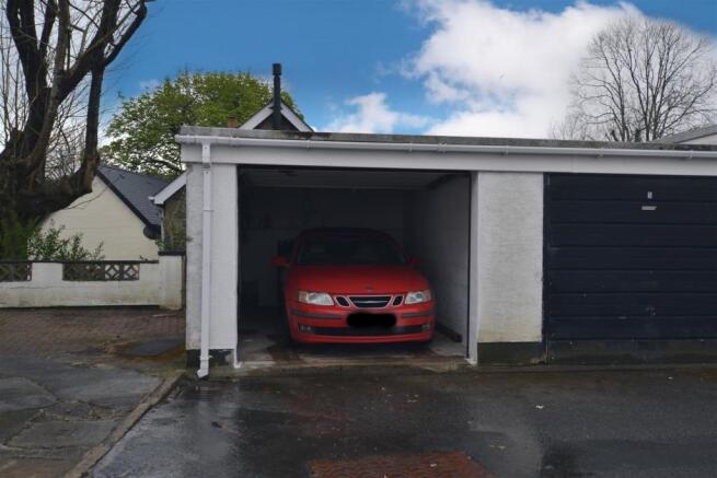 garage.jpg