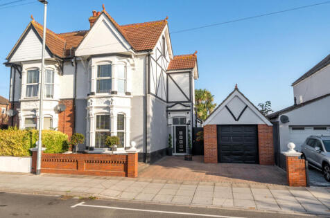Stubbington Avenue, Portsmouth, Hampshire, PO2